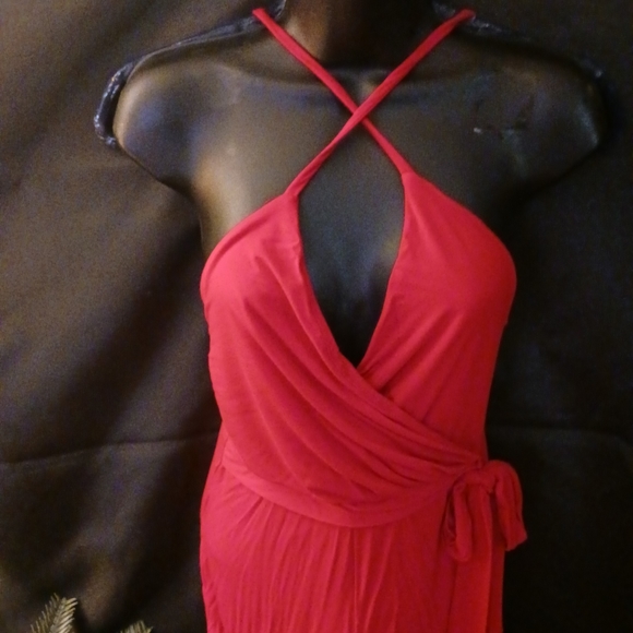Nwot Red deep plunge wide leg jumpsuit - Picture 8 of 8